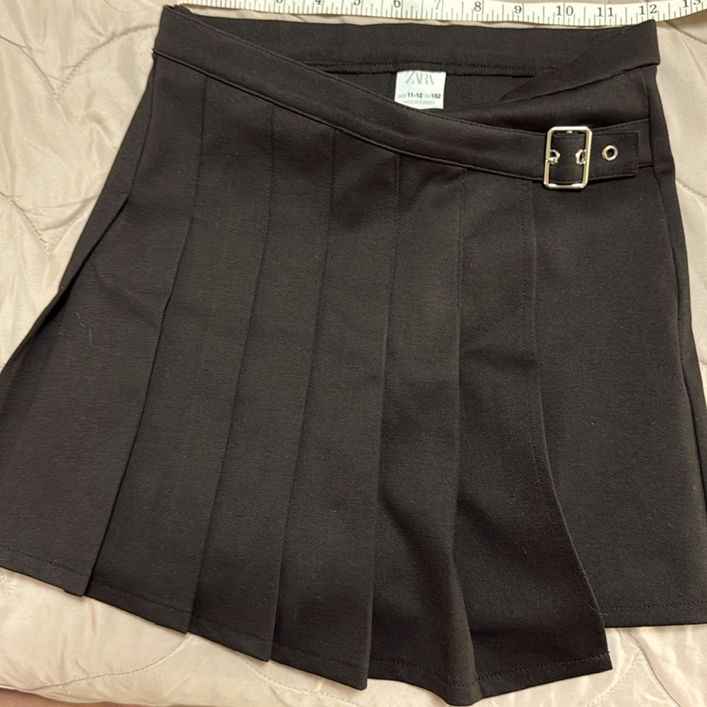Zara black skirt size 11-12